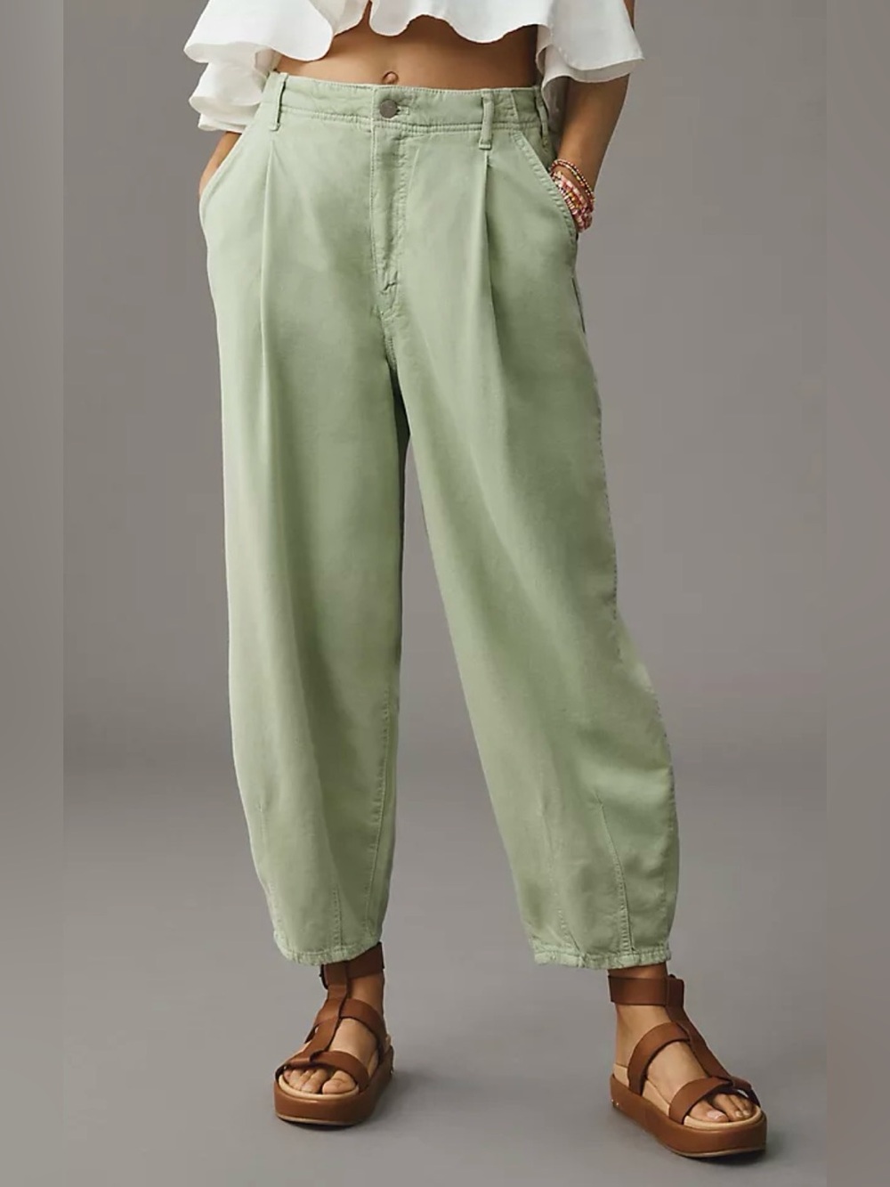 New Anthropologie Pilcro The Breaker Mid Rise Tapered Pants ~ Sage Green